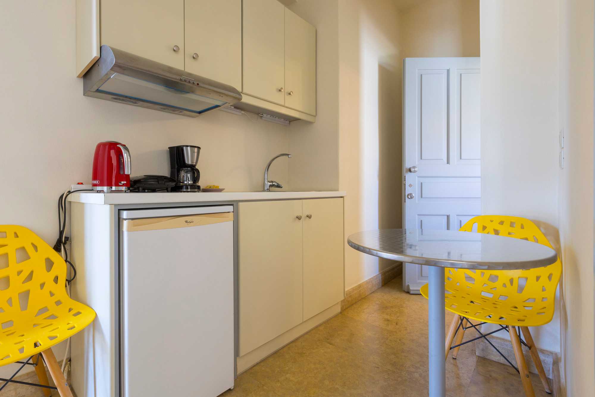 Apartment A — view 5