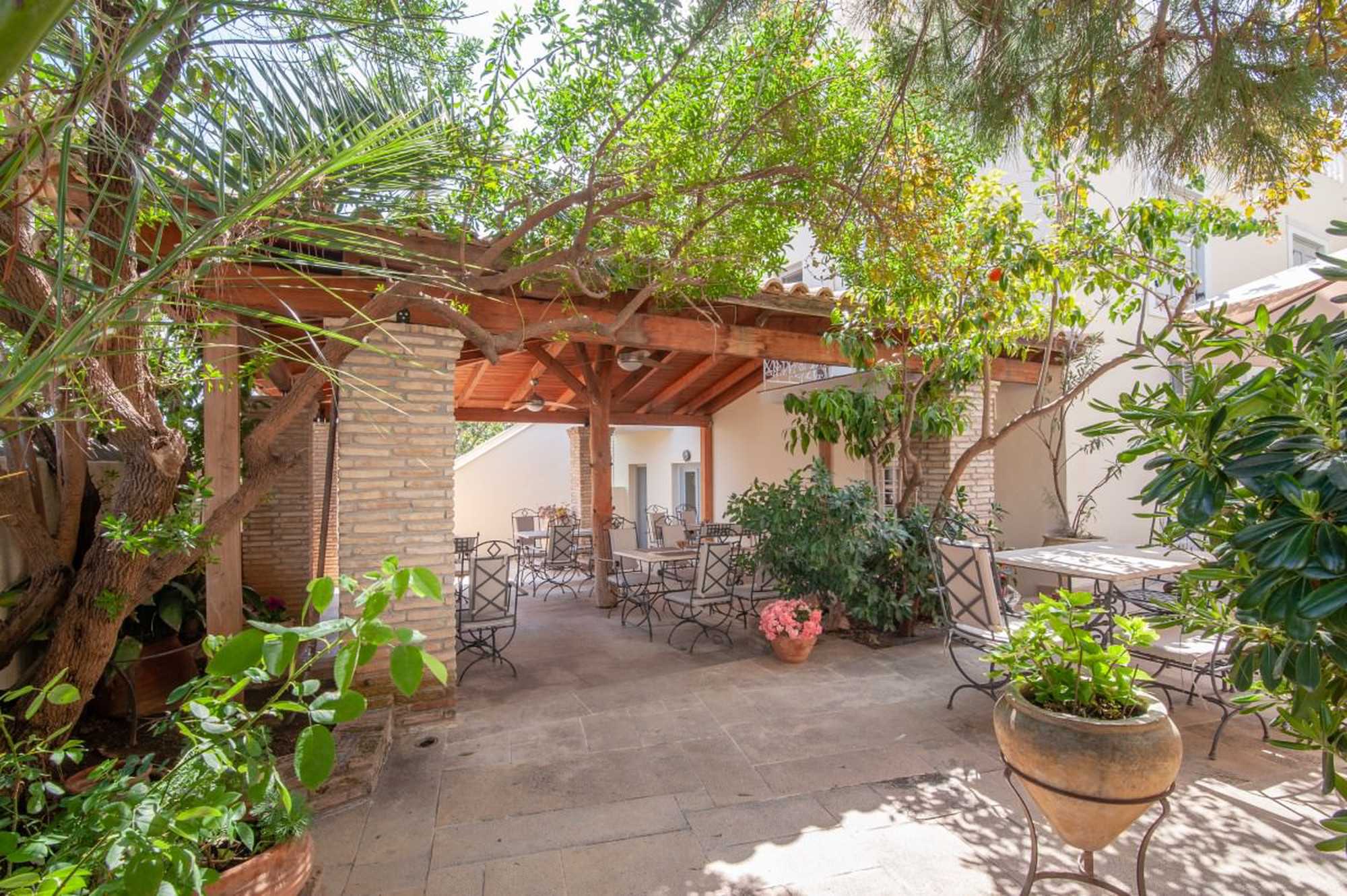 Mimoza Hotel — εξωτερική όψη στις Σπέτσες